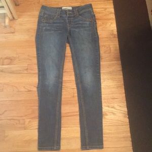 Jolt skinny jeans